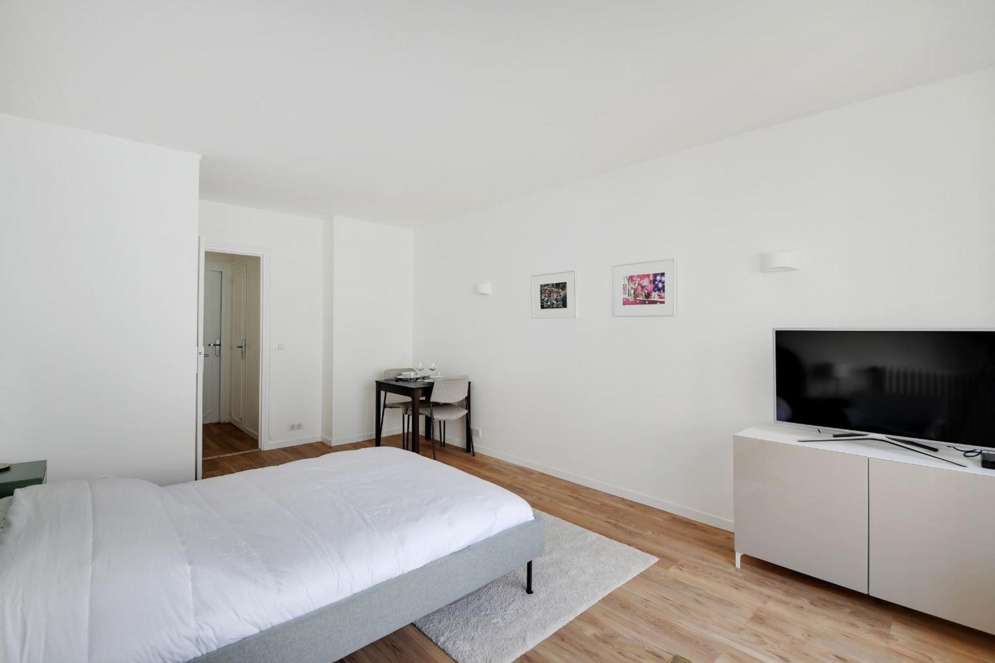 Bright Studio For 2 - Champs-Elysees Paryż Zewnętrze zdjęcie